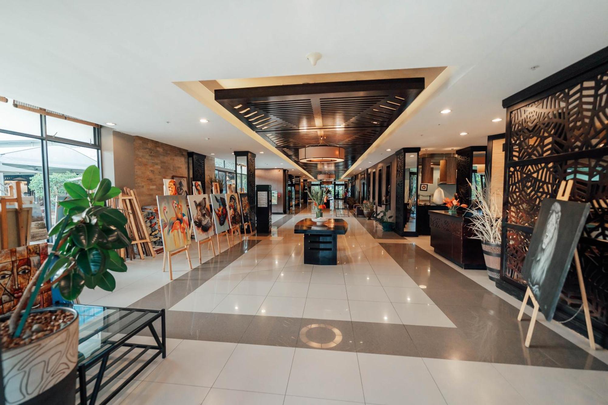 Mount Meru Hotel Arusza Zewnętrze zdjęcie