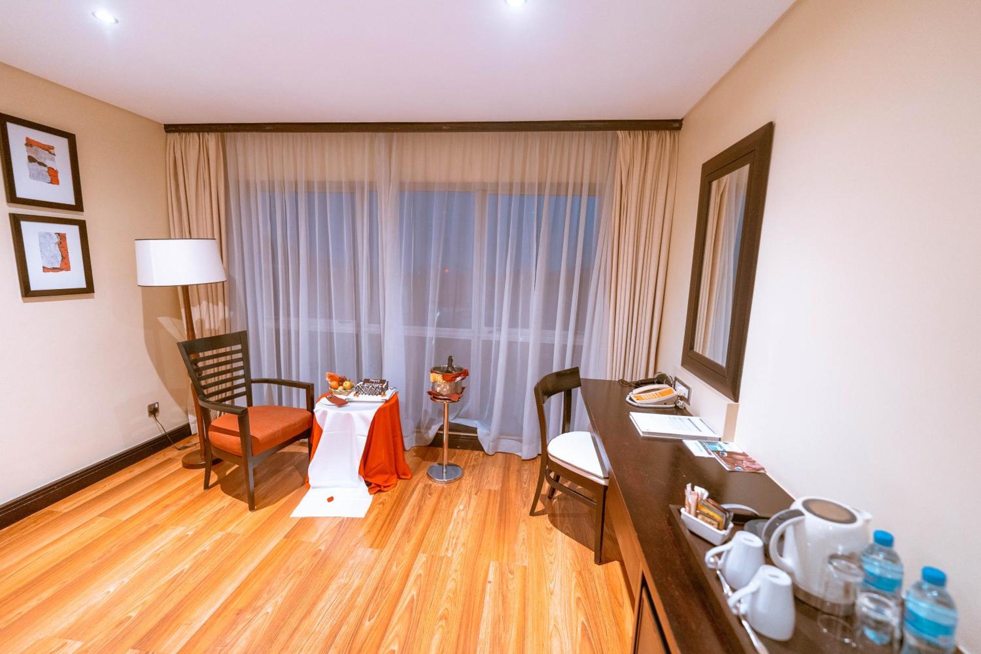 Mount Meru Hotel Arusza Zewnętrze zdjęcie