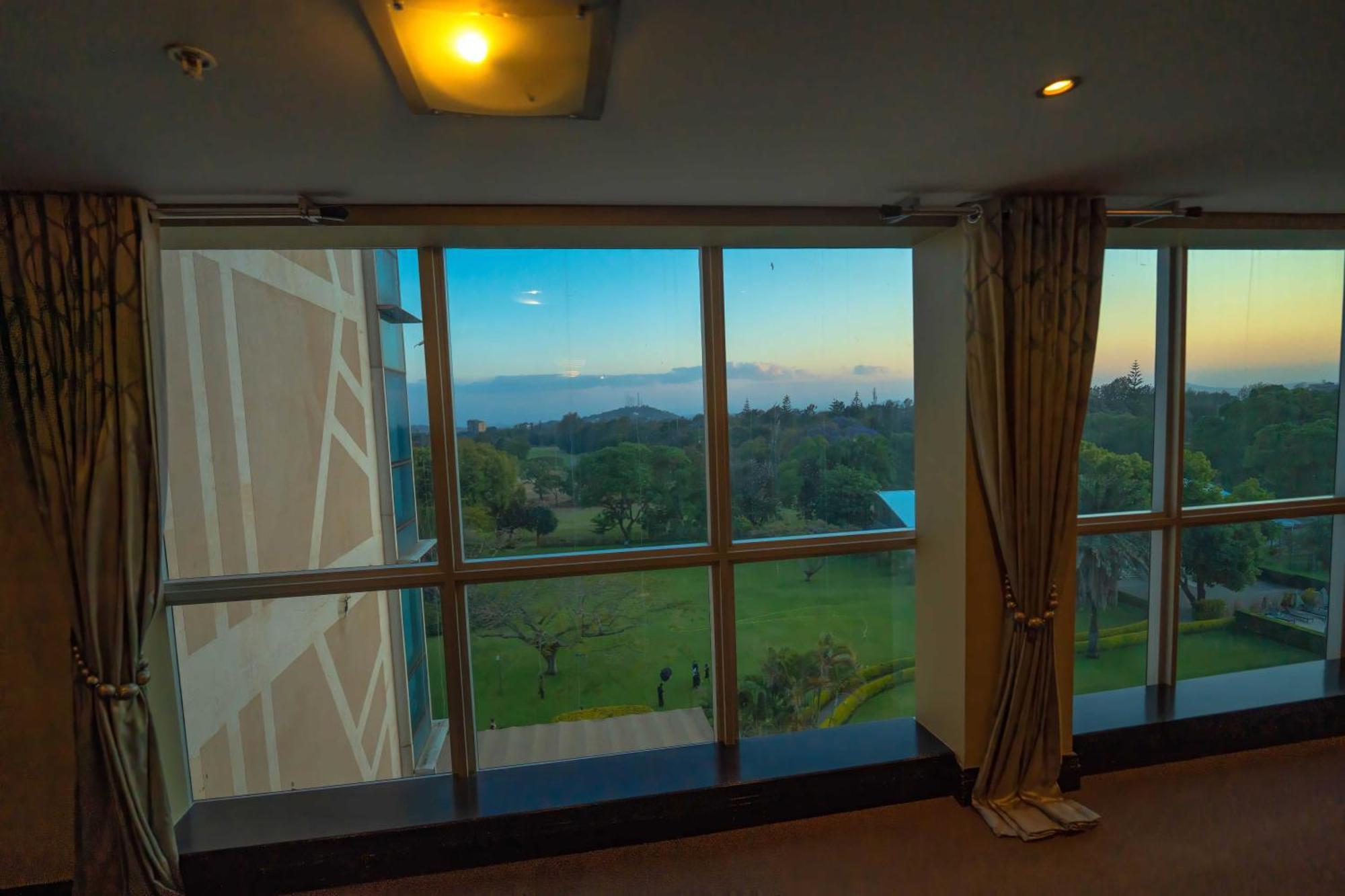 Mount Meru Hotel Arusza Zewnętrze zdjęcie